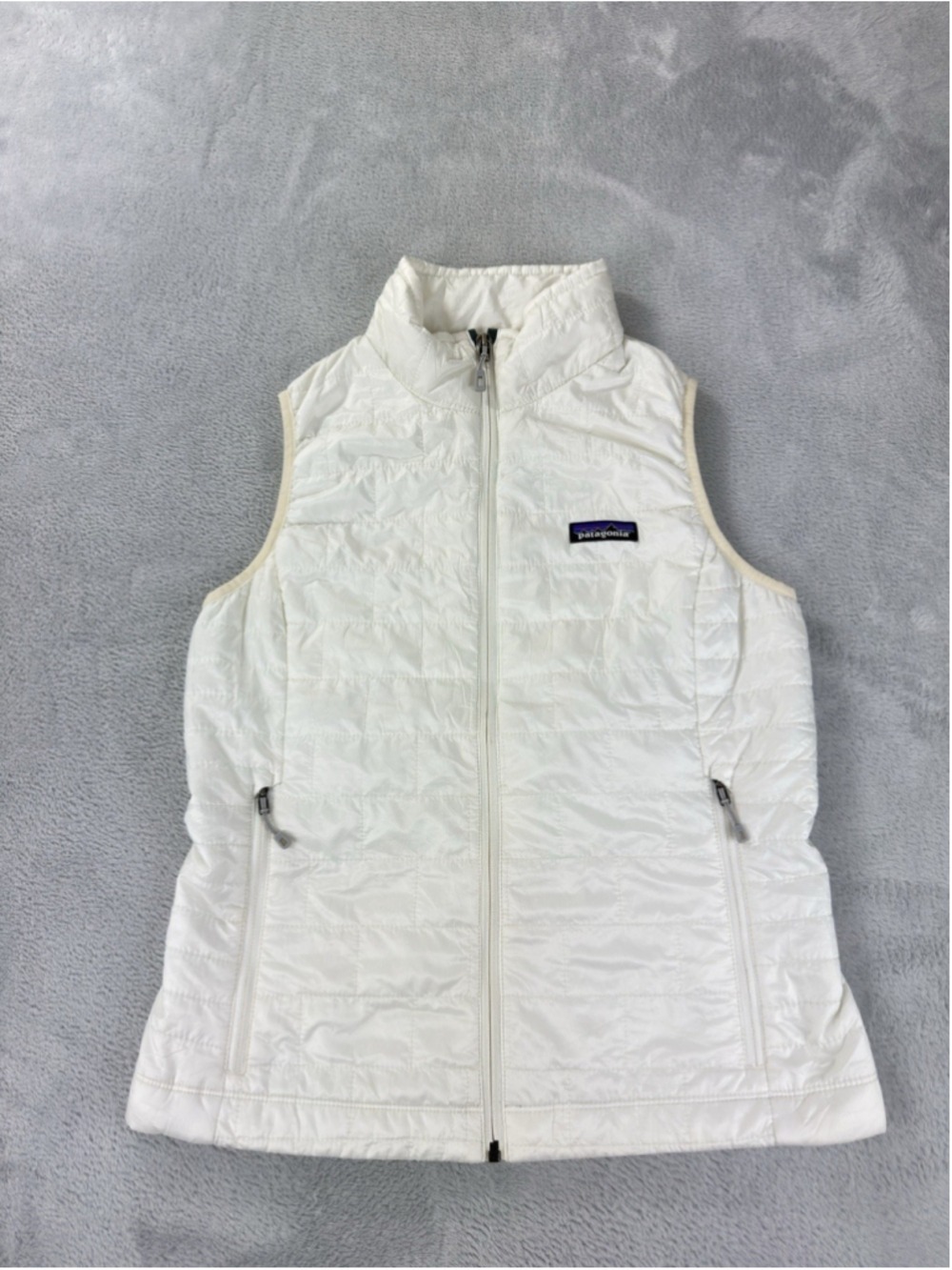 Patagonia Women's Size Small White Nano Puff Vest 100% Polyester 84247 Style
